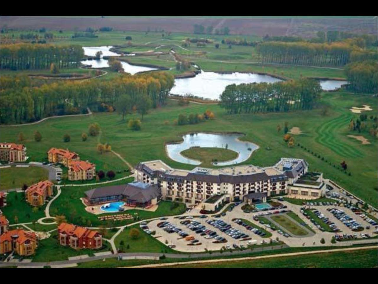 Apartman Golf Lux Buk Ngoại thất bức ảnh